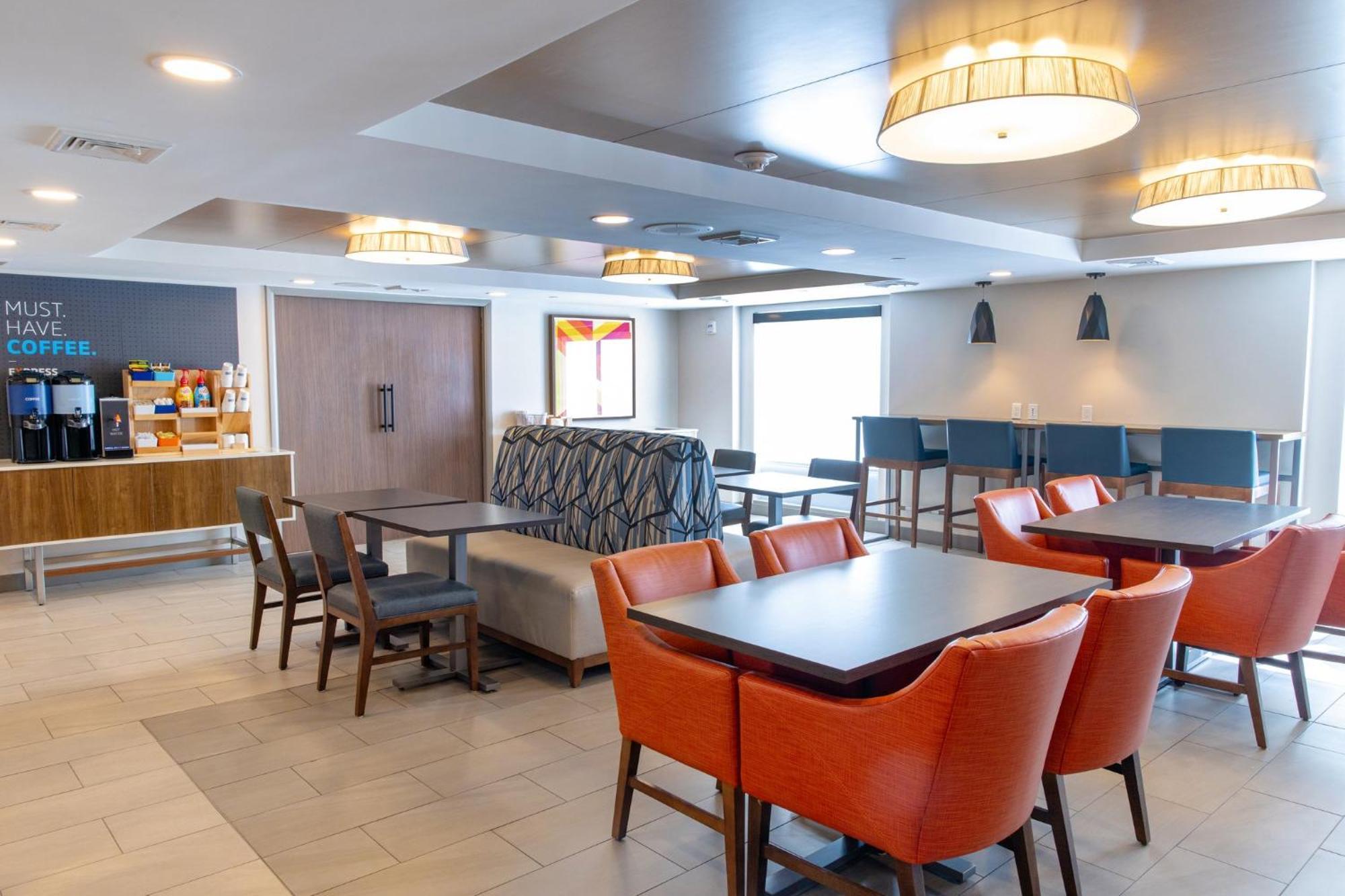 Holiday Inn Express - Neptune By Ihg Εξωτερικό φωτογραφία