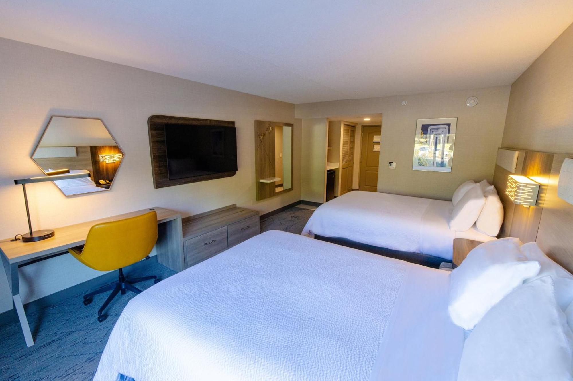 Holiday Inn Express - Neptune By Ihg Εξωτερικό φωτογραφία