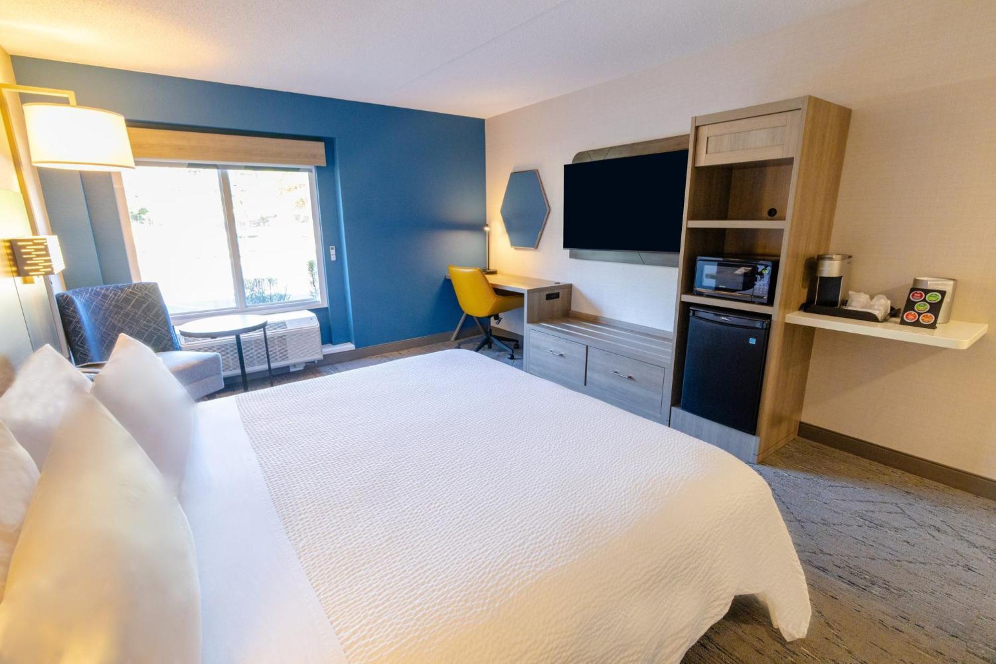 Holiday Inn Express - Neptune By Ihg Εξωτερικό φωτογραφία