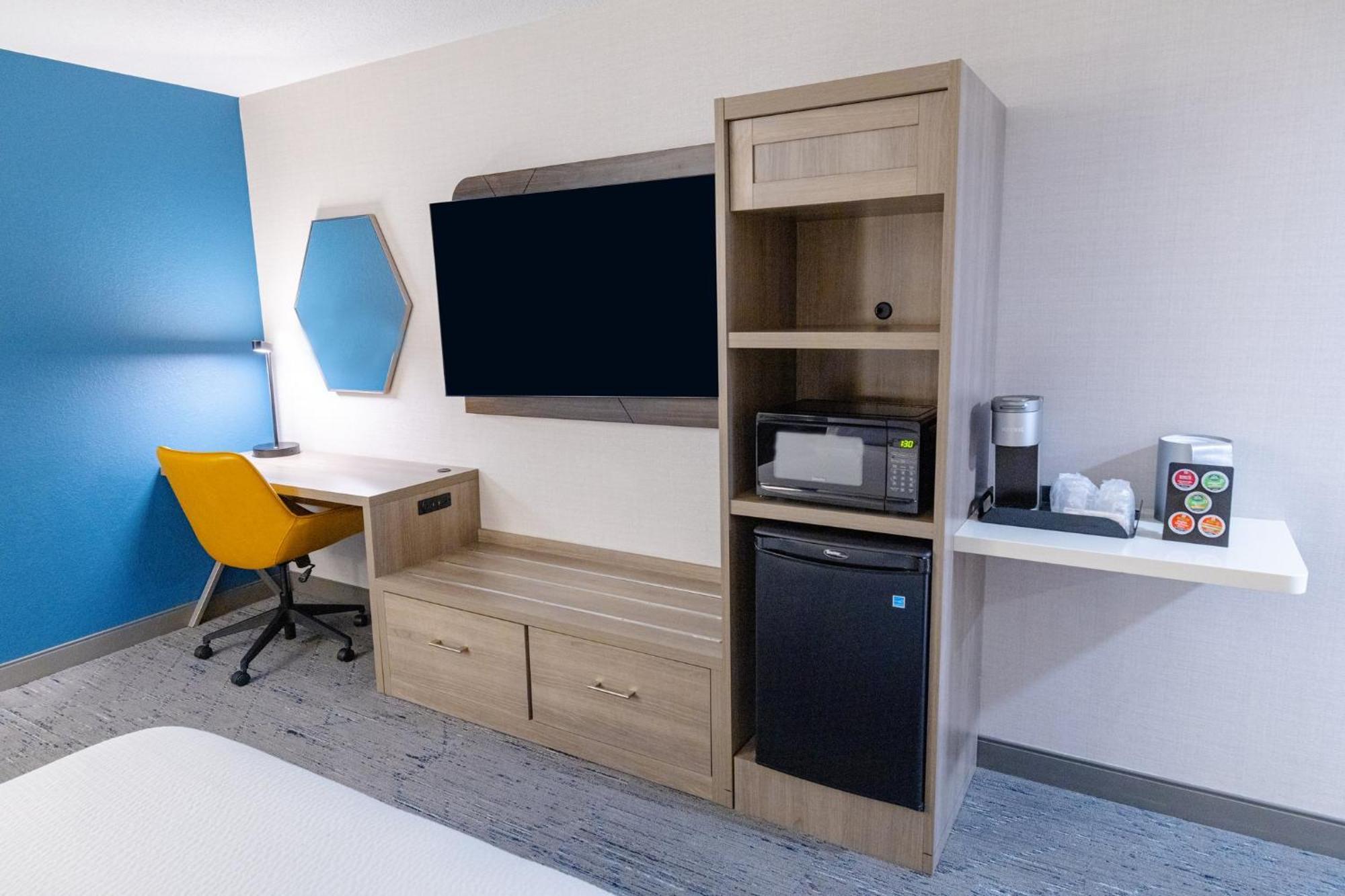 Holiday Inn Express - Neptune By Ihg Εξωτερικό φωτογραφία
